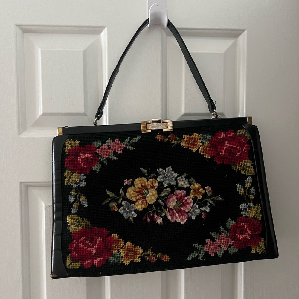 Floral vintage Needlepoint Handbag